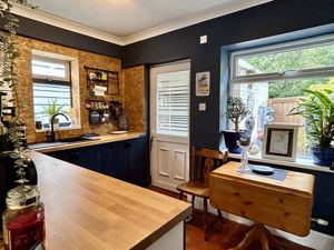 Photo 6- click for photo gallery